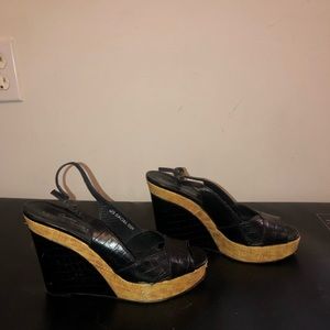 Donald J Pliner Black Wedge sz 8.5